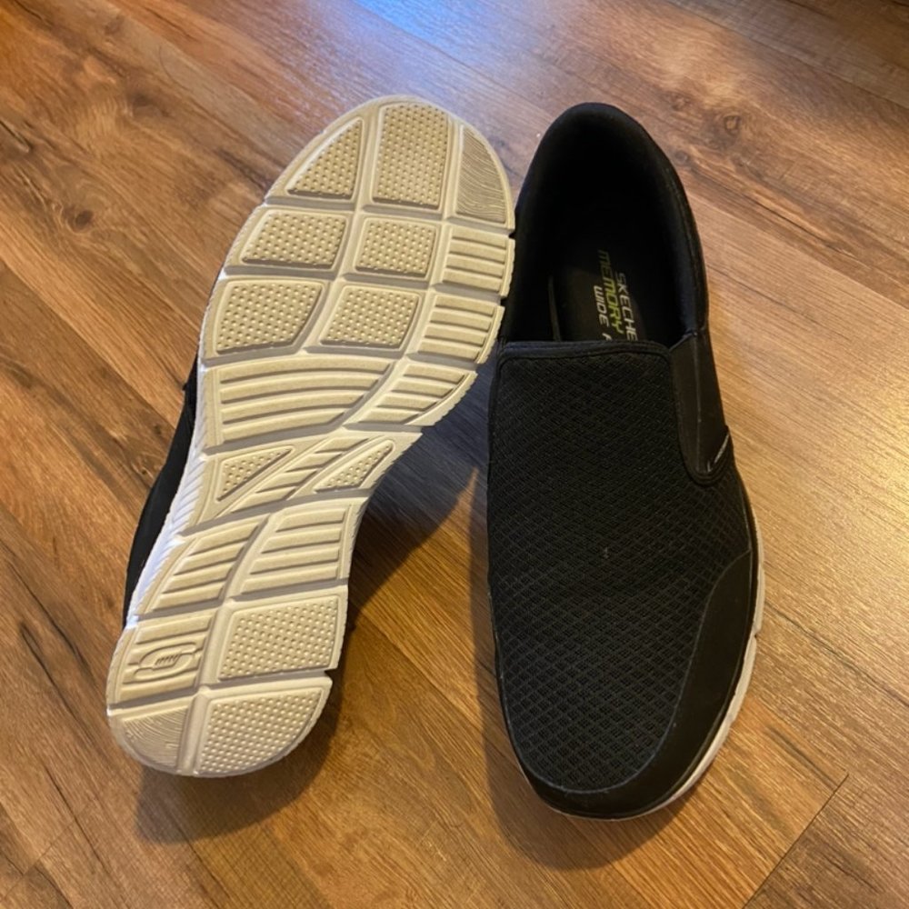 Skechers Men's Equalizer Persistent Slip-On Sneaker